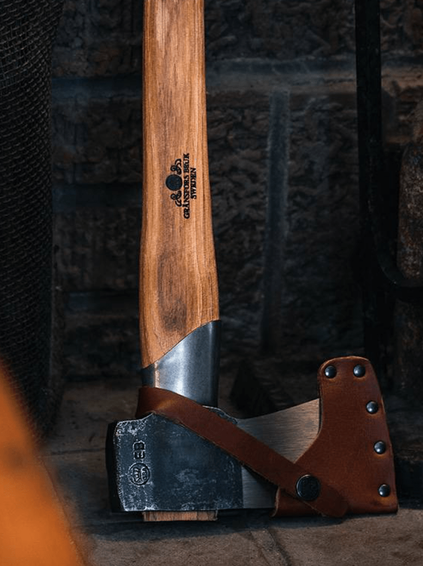 The Ultimate Guide to Axes, Hatchets, and Hand Saws: Choosing the Right Tool for the Job